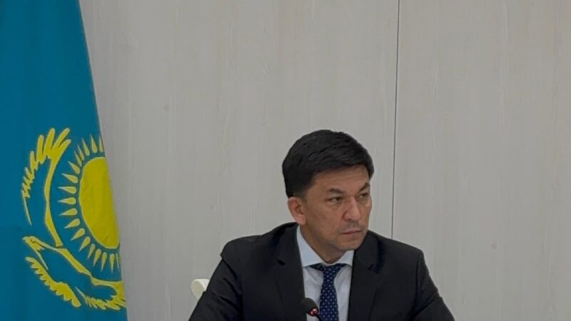 ӘДЕП ЖӨНІНДЕГІ КЕҢЕСТІҢ КЕЗЕКТІ ОТЫРЫСЫ ӨТКІЗІЛДІ