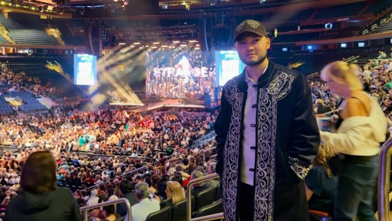 Концерт Димаша собрал почти весь зал в Madison Square Garden