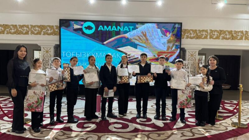 Қаражал қаласында оқушылар арасында «Тоғызқұмалақ» ұлттық ойынынан жарыс өтті