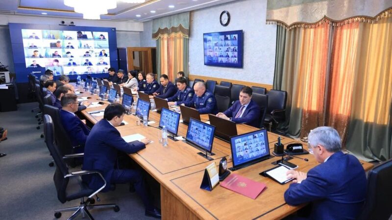 В Карагандинской области усиливают профилактику подростковых суицидов