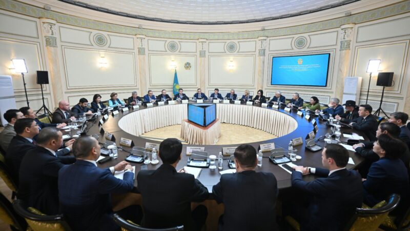 Республикалық референдум аясындағы бірлескен жұмыстың басым міндеттері талқыланды