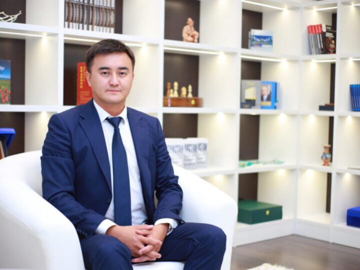 Эксперт рассказал о позитивных изменениях в сфере искусства и образования в новой Конституции