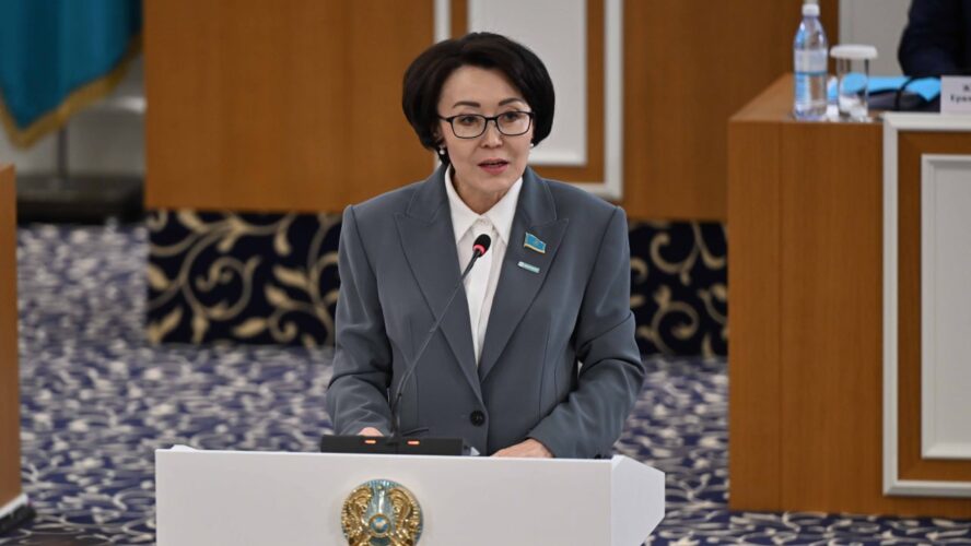 Үнзила Шапақ: Конституция мен халықаралық құқықтың арақатынасын белгілеу – еліміздің тұтас құқықтық жүйесінің іргетасын нығайтады   