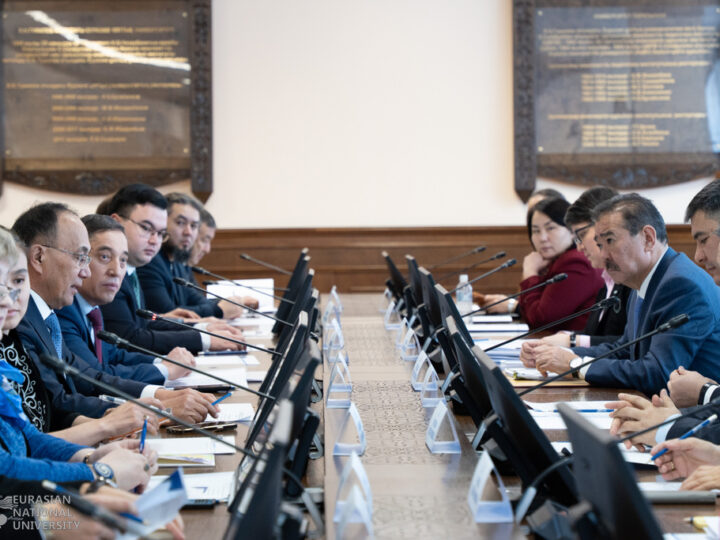 ЕҰУ-да Қазақстан Республикасының Жаңа Конституциясы жобасының негізгі тұжырымдары талқыланды