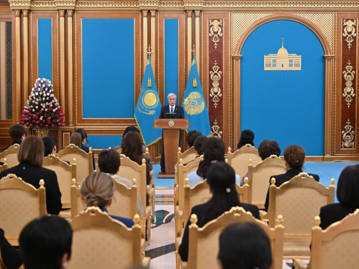Мемлекет басшысы Халықаралық әйелдер күніне арналған салтанатты іс-шарада сөз сөйледі
