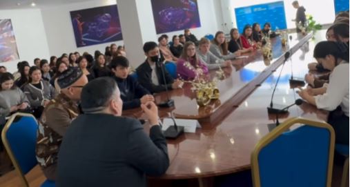 В КарИУ обсудили проект новой Конституции