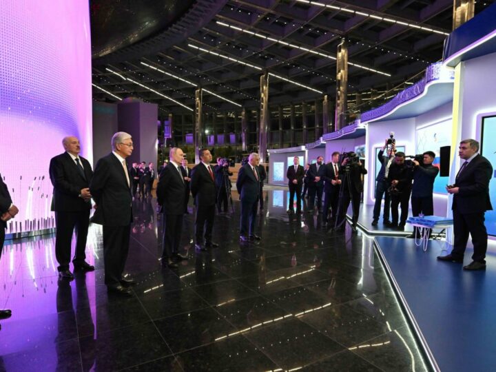 Қазақстан Президенті геосаяси дүрбелеңдер кезеңінде өтіп жатқан форумның өзектілігіне назар аударды