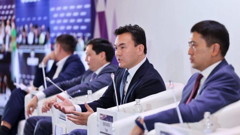 «Әділет» партиясында қала мен ауыл арасындағы алшақтықты азайту жолдары талқыланды